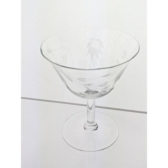 Vtg MCM 1950s Clear Etched Glass Champagne Barware Fancy Drinking New Year Party - Picture 7 of 10
